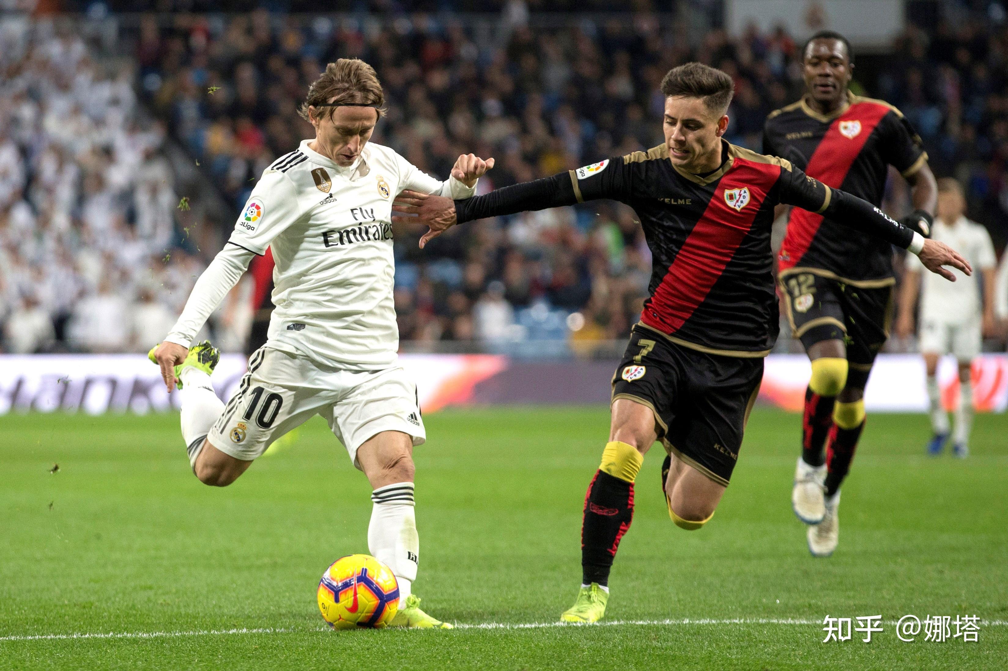 包含清晨巴黎圣日耳曼绝杀压哨：法甲节点到来，震撼外界，细节决定成败的词条