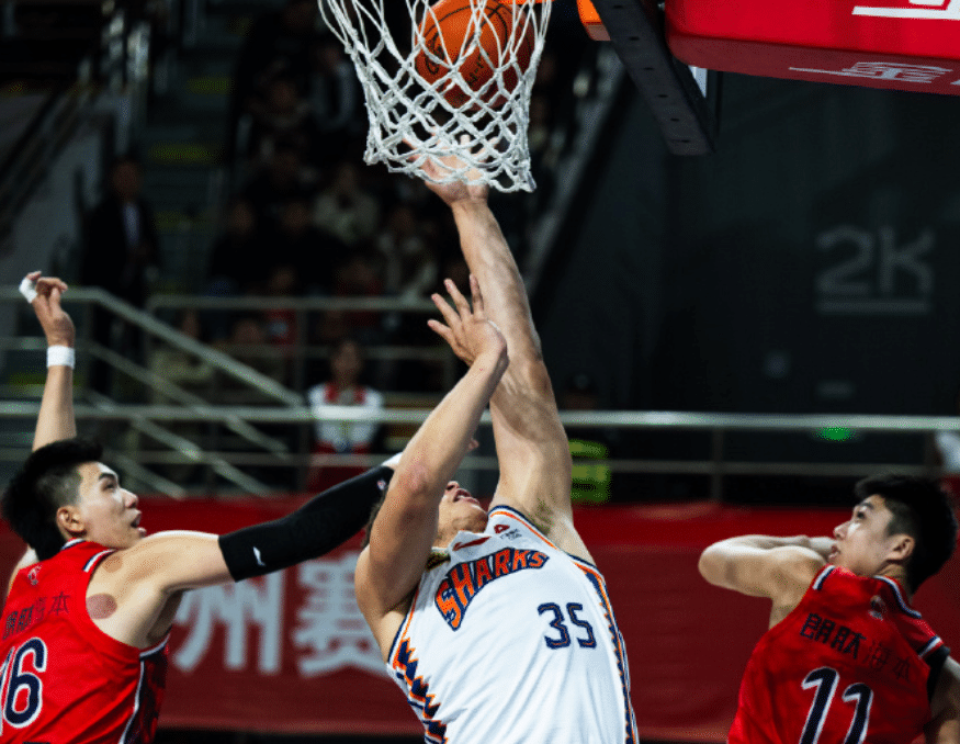 风云突变深圳男篮国际比赛日门线救险,中超版图或变,压力陡增,训练强度明显提升的简单介绍 风云突变深圳男篮国际比赛日门线救险,中超版图或变,压力陡增,训练强度明显提升的简单介绍