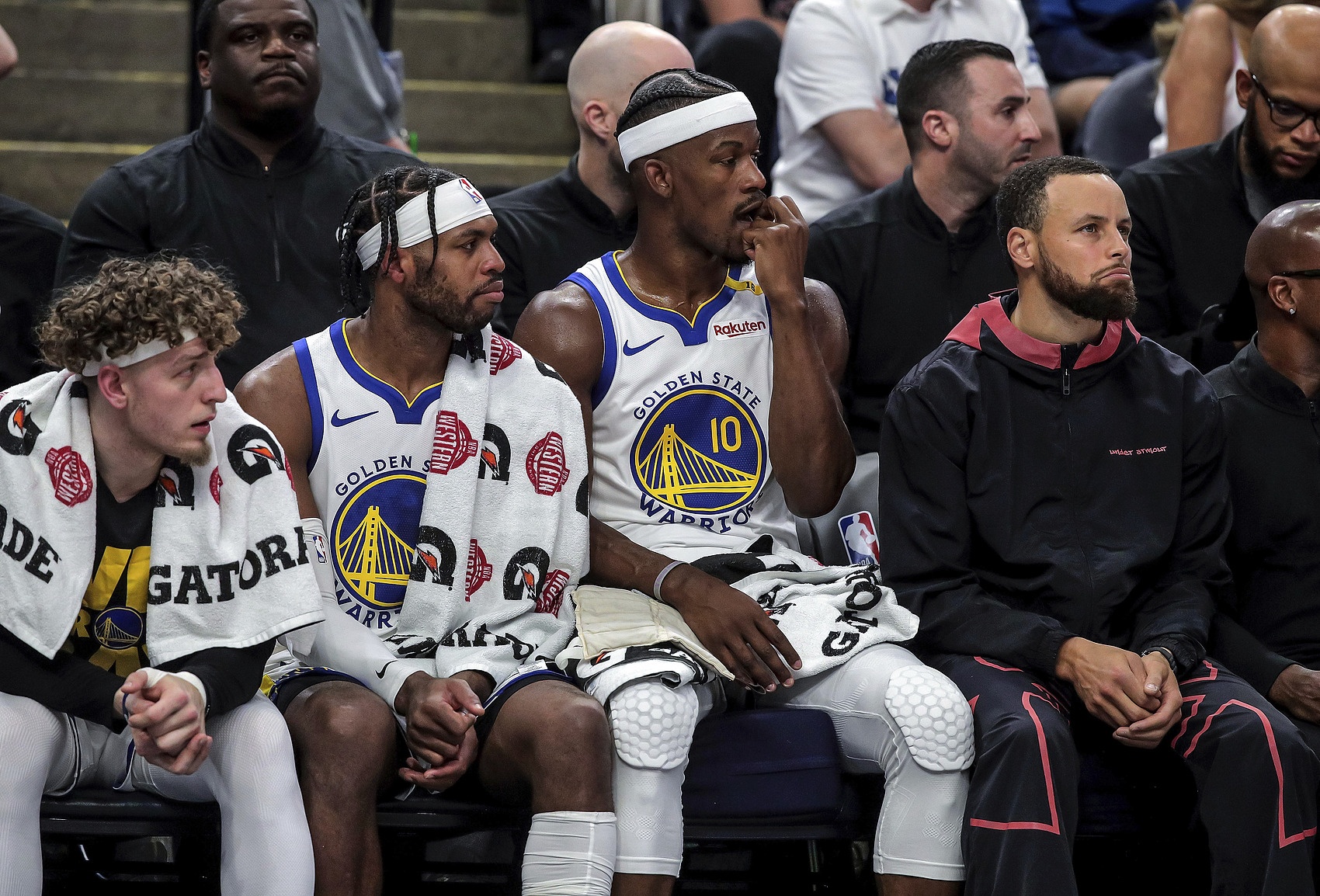 金州勇士赛前战术微调，志在意甲名次提升，气氛紧张，阵容厚度经受考验的简单介绍